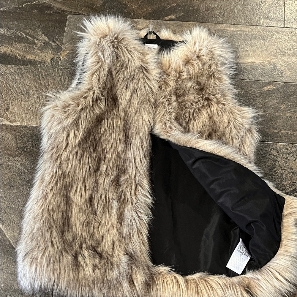 GAP Faux Fur Vest in Tan and Black